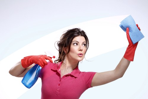 Local carpet cleaning team assessing a carpet in Golders Green